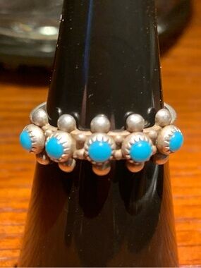 Vintage "Bell Trading" Zuni Petit Point Turquoise Ring